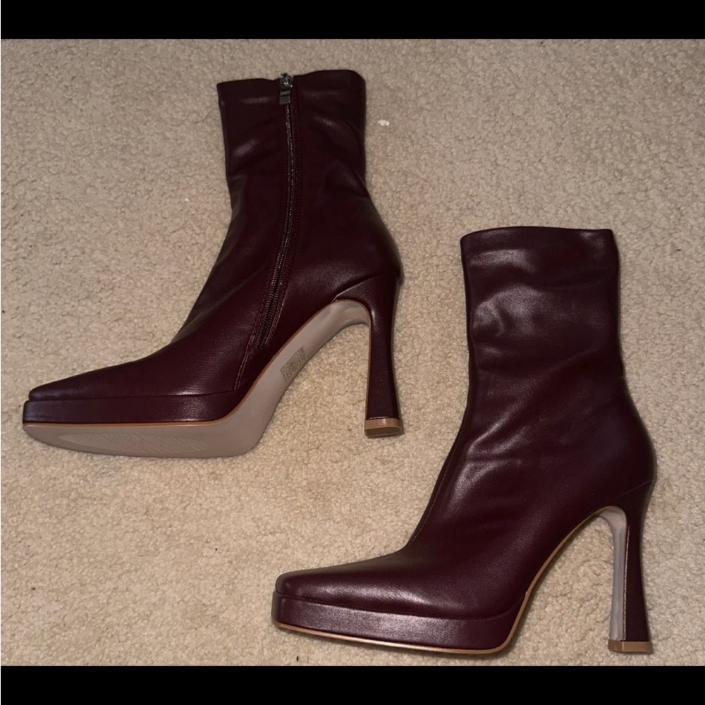 NWOB Nasty Gal maroon heeled boots